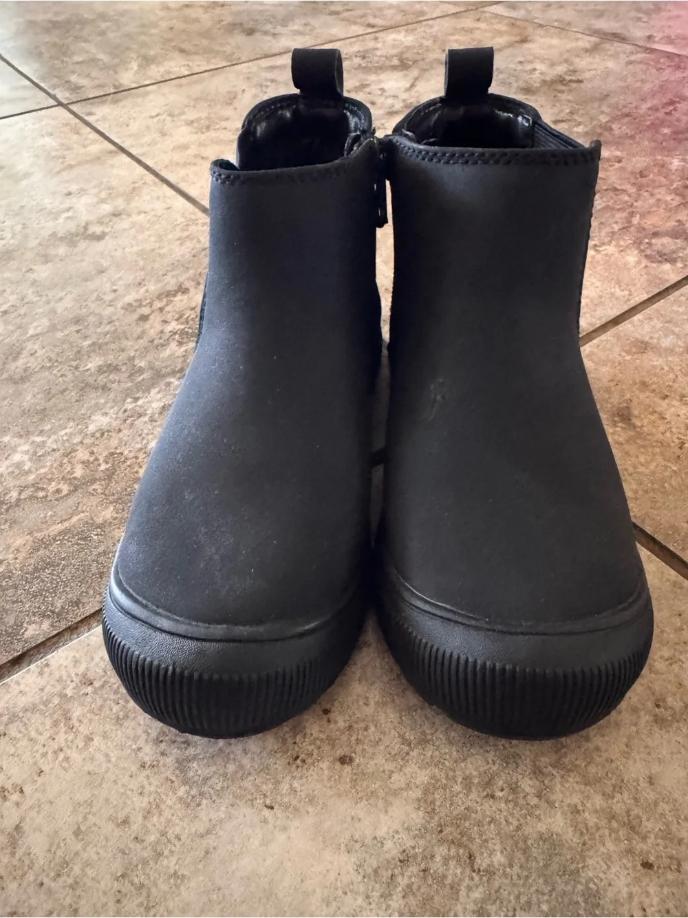 Bundle of (2) pairs of toddler size 10 Chelsea boots. Black & tan